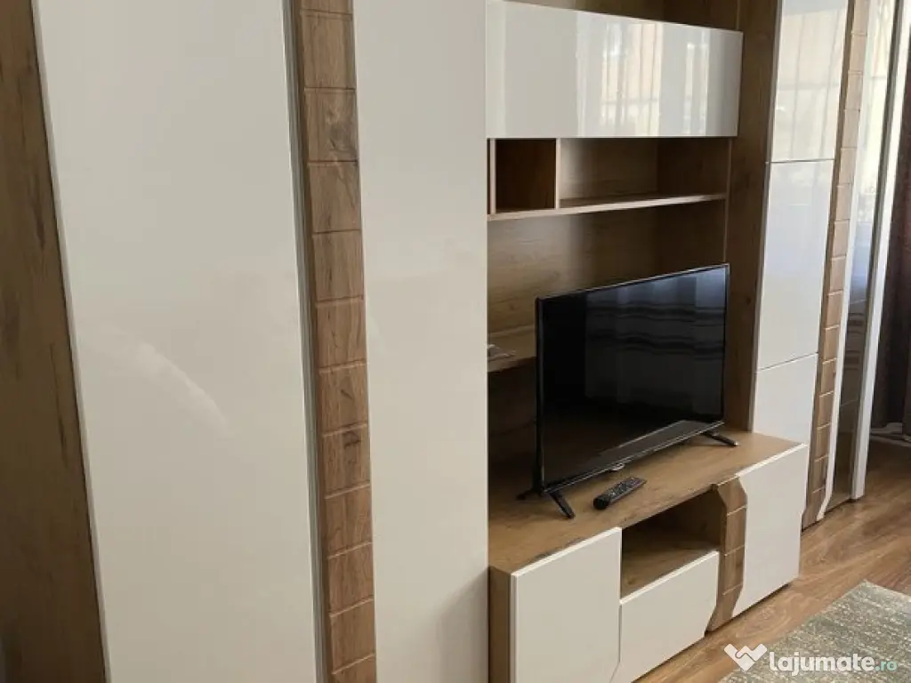 Garsoniera de inchiriat zona Universitate