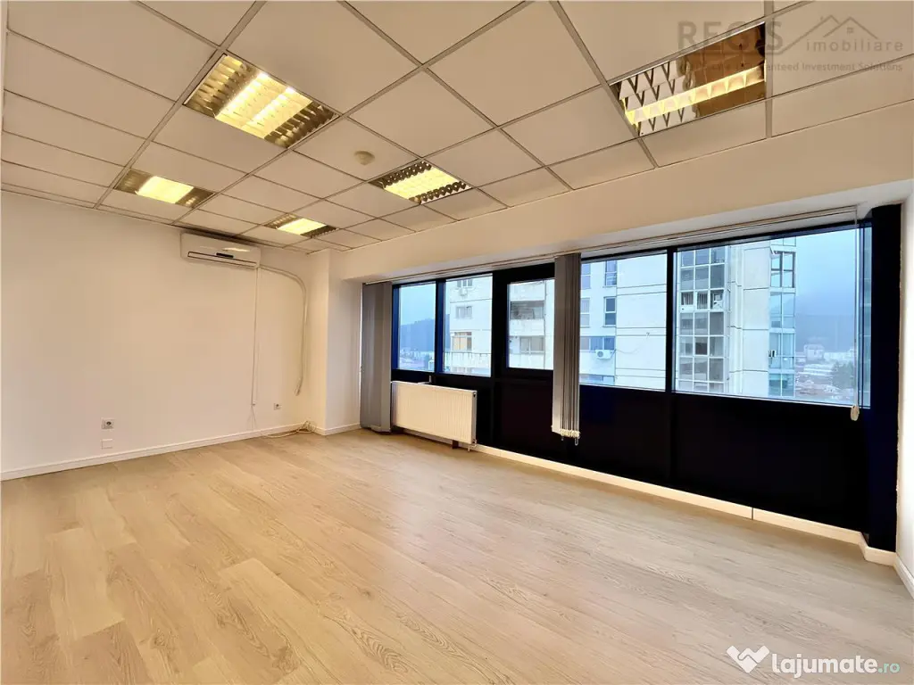 Etaje Renovate in Centrul Civic pentru Birouri de Inchiriat 