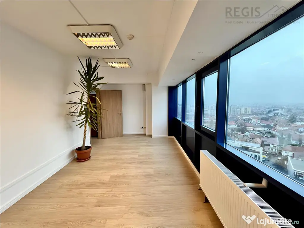 Etaje Renovate in Centrul Civic pentru Birouri de Inchiriat 