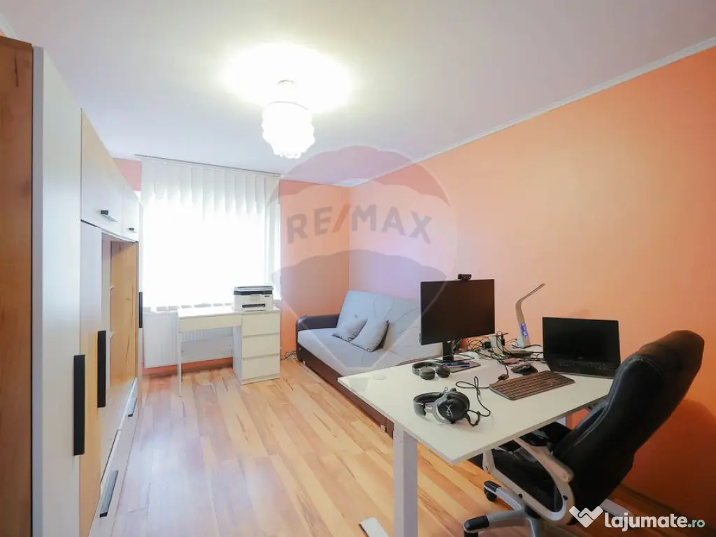 Casă familie mare Episcopia, 6 camere, garaj, curte 500 ... 