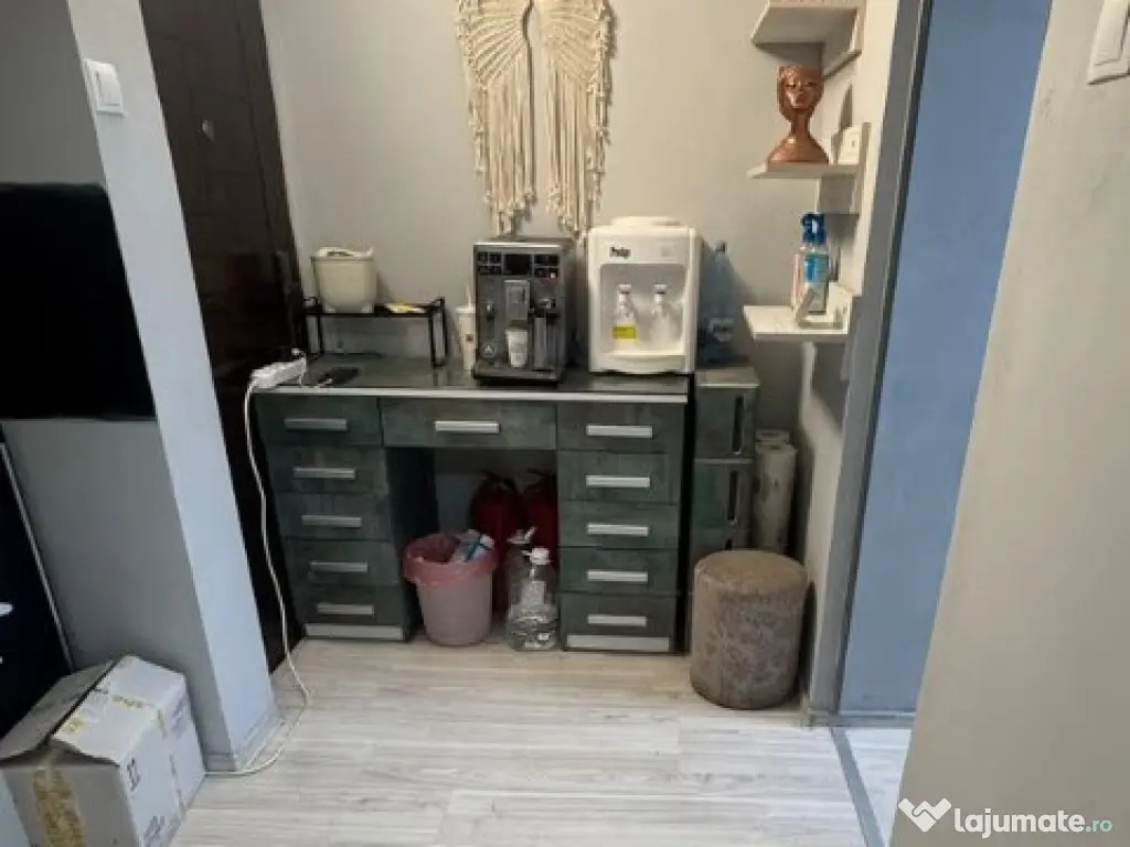 Spațiu comercial, zona Podu Roș, la bulevard