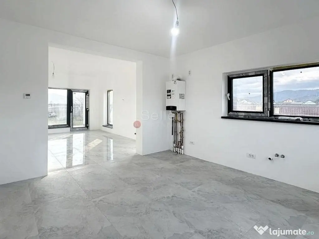 Curte Generoasa Compartimentare Practica