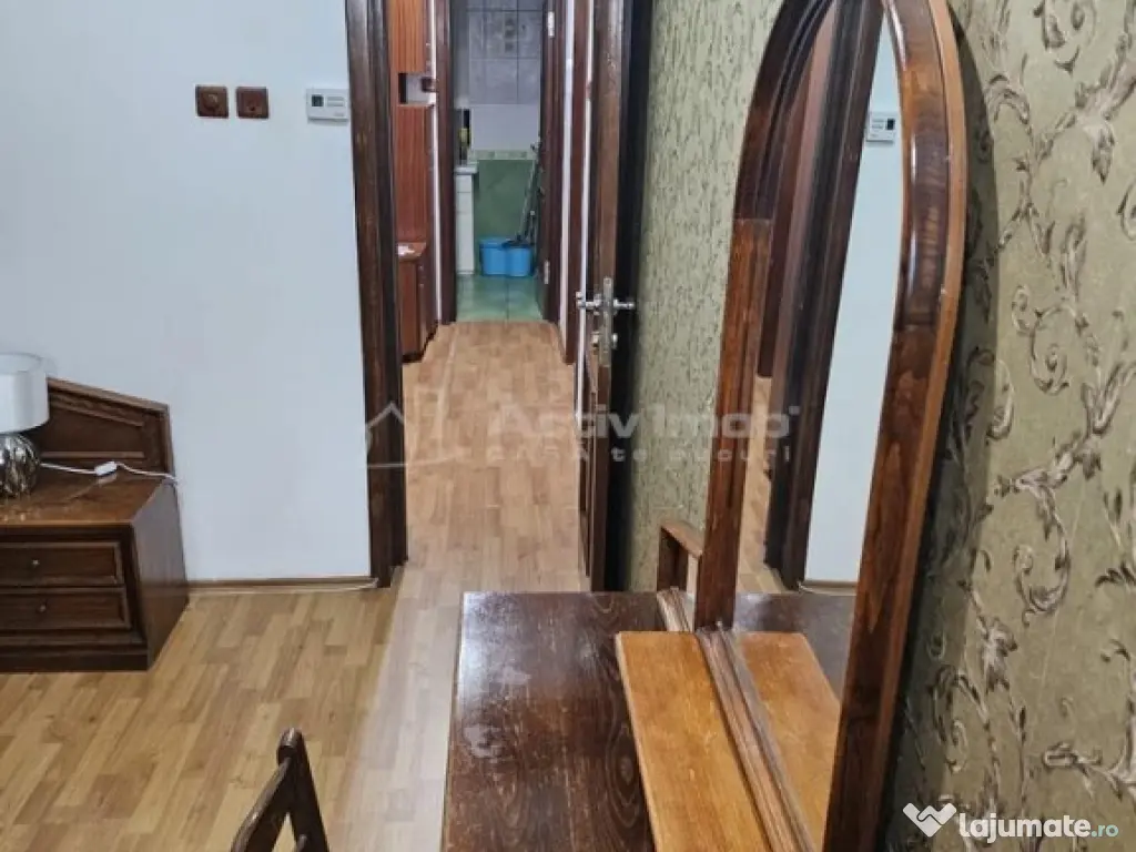 Iancu de Hunedoara - studio - ultracentral 