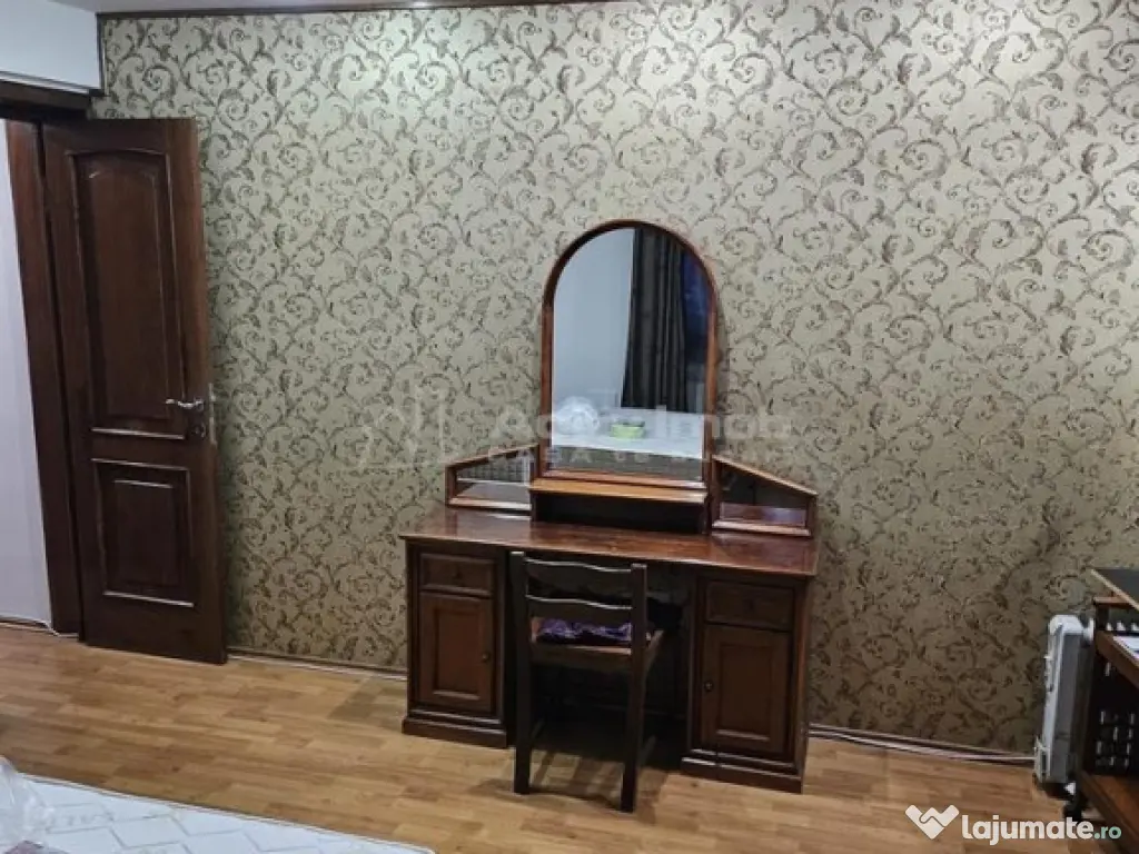 Iancu de Hunedoara - studio - ultracentral 