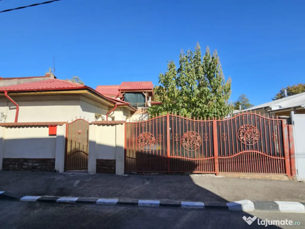 Casa curte- Metrou Pieptanari 