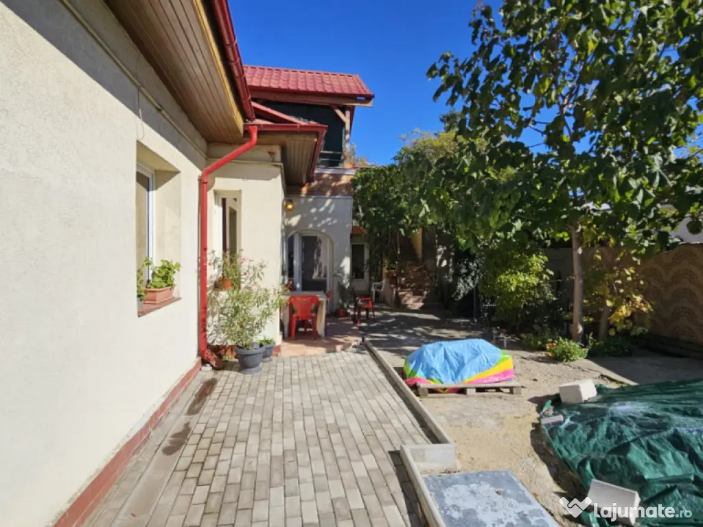 Casa curte- Metrou Pieptanari 