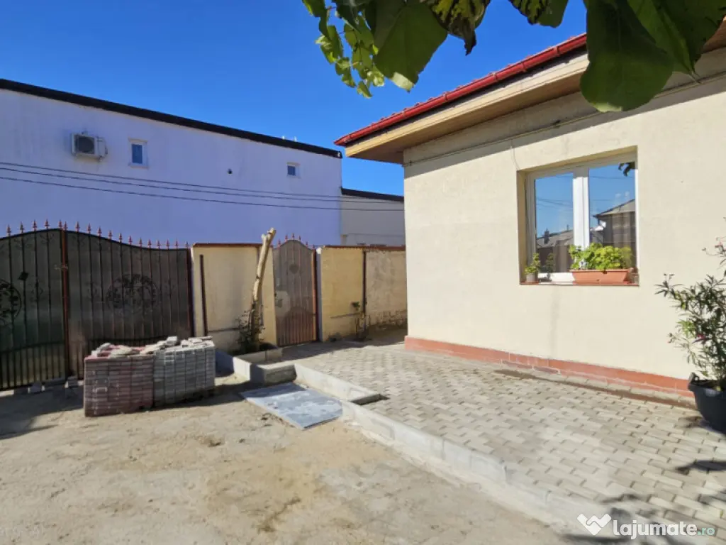 Casa curte- Metrou Pieptanari 