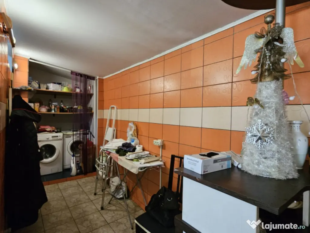 Casa curte- Metrou Pieptanari 