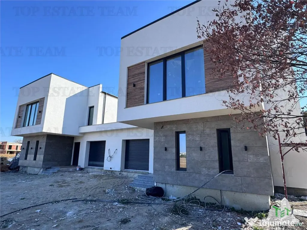 Vila premium cu garaj si piscina in Tunari 