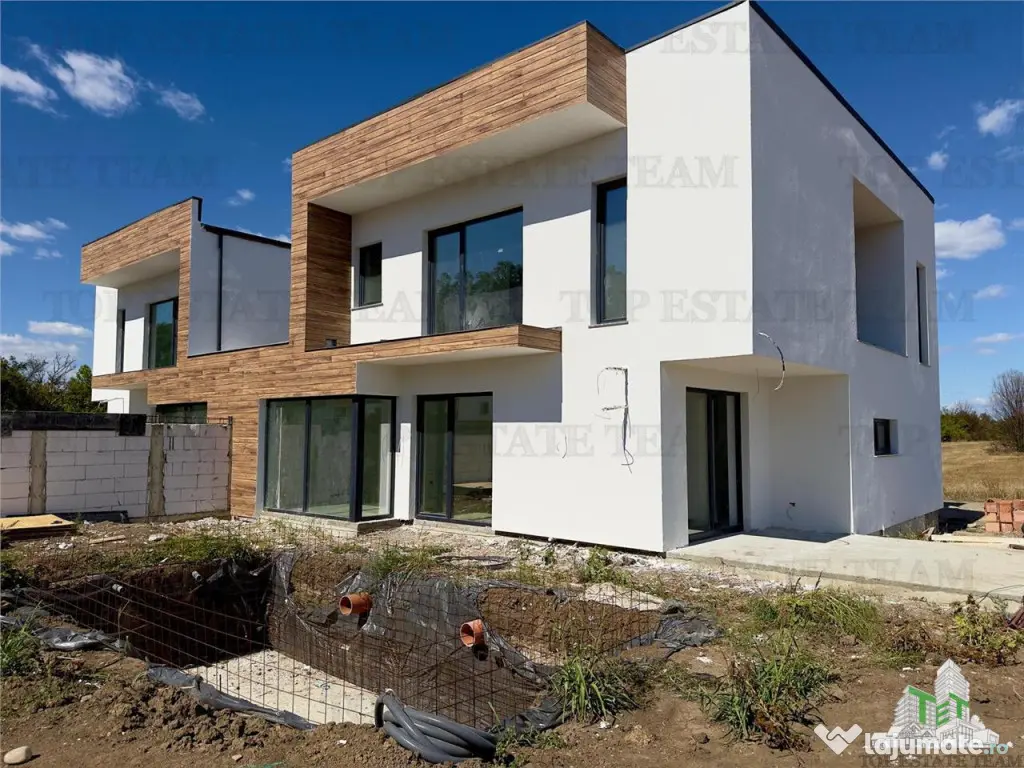 Vila premium cu garaj si piscina in Tunari 