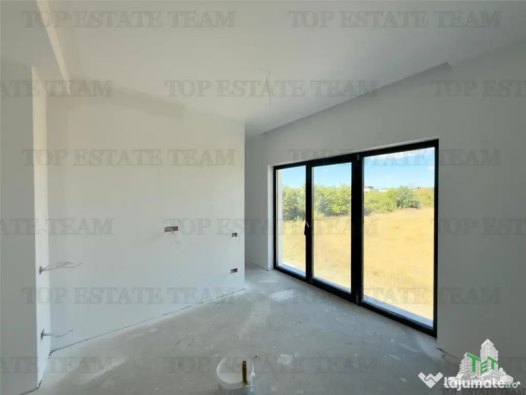 Vila premium cu garaj si piscina in Tunari 