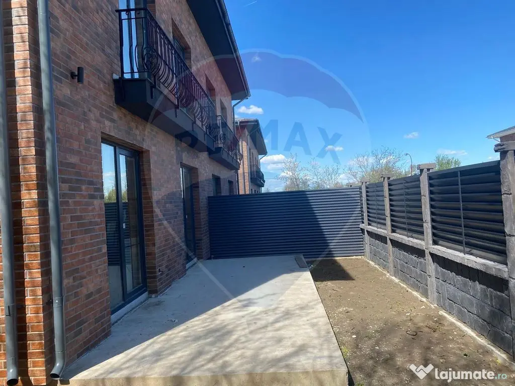 DE VANZARE Vila tip Quadruplex OTOPENI 