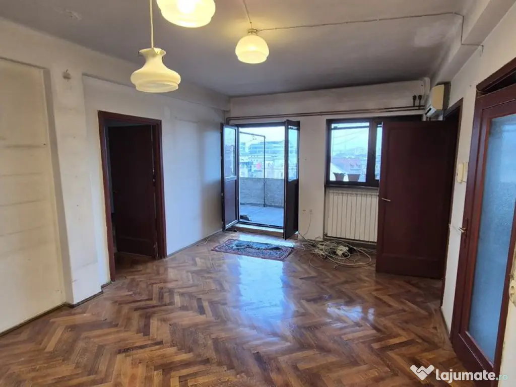 Apartament cu 3 camere 111,78 mp - Cl. Victoriei - Nicola...