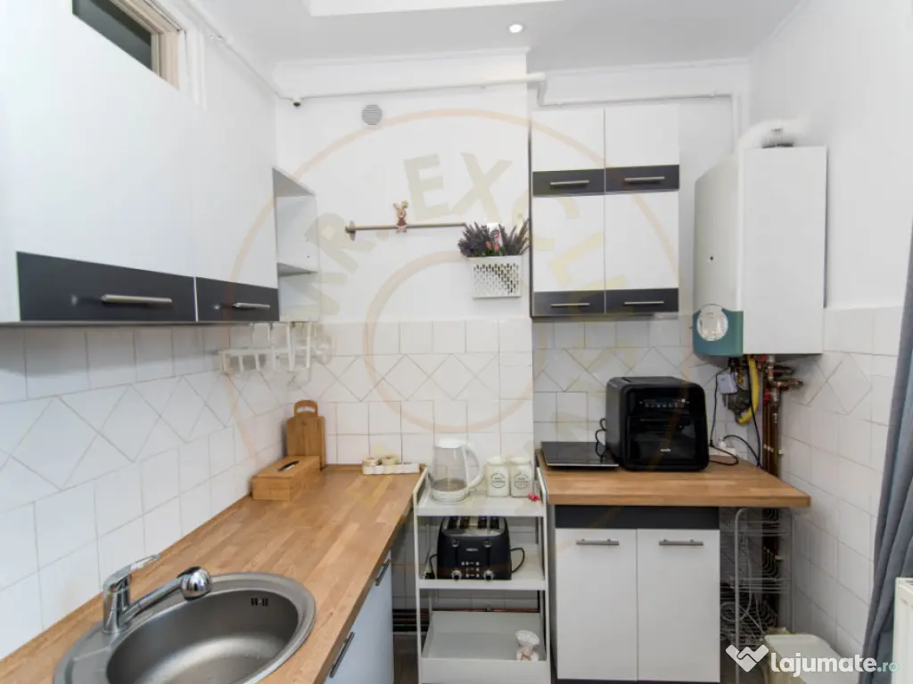 Garsoniera - etaj 1 - 31MP - renovata total 