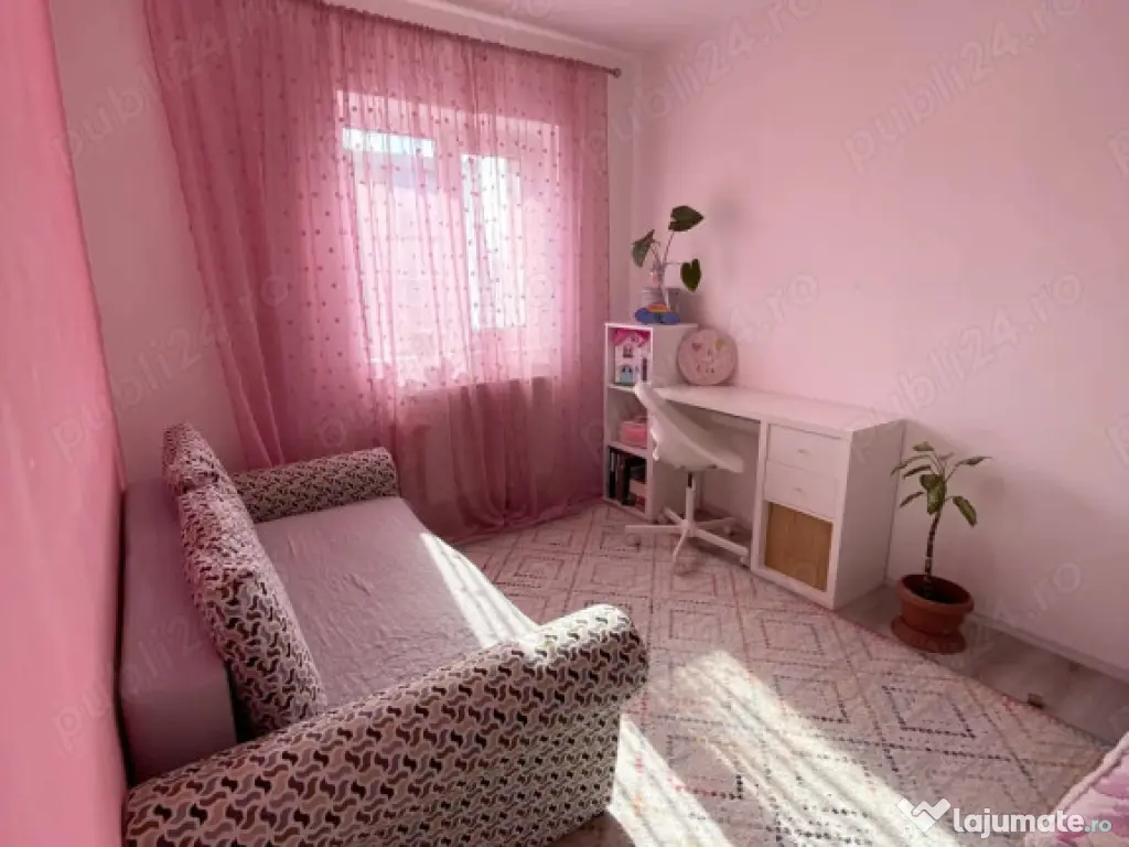 Apartament 3 camere Craiter,renovat 145000 Euro 