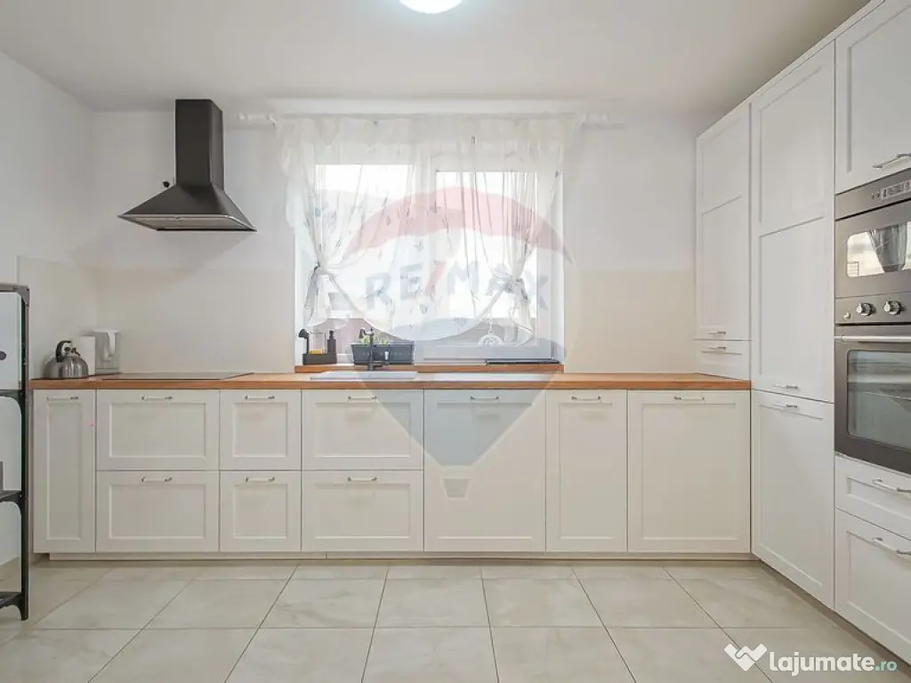 Casă pe parter cu încălzire în pardoseală – Sânpe... 