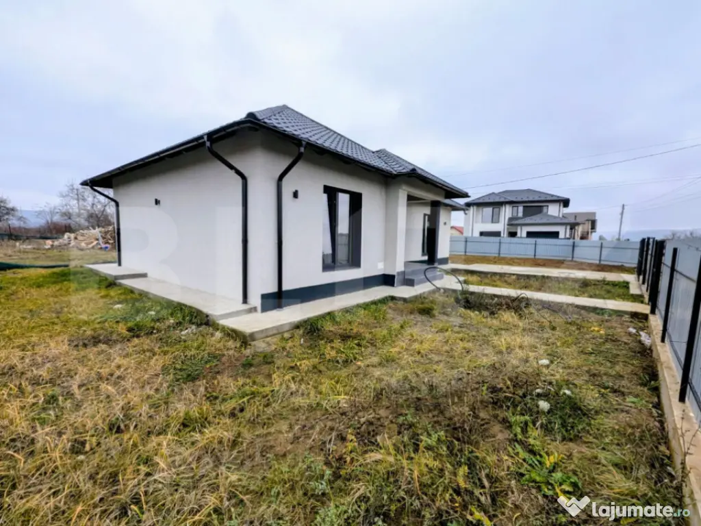 Casa plan parter, 85 mp, 3 camere, teren 350 mp, zona Visani