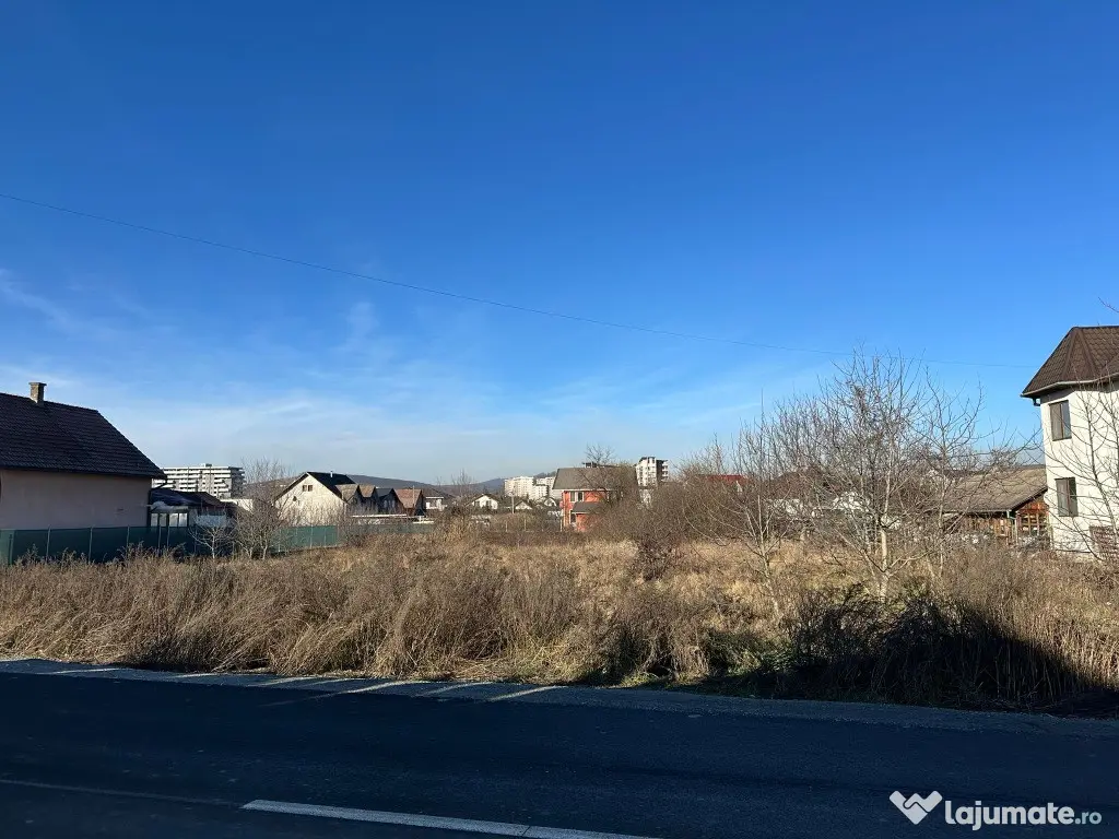 Teren Zavoaie 2210 mp intravilan