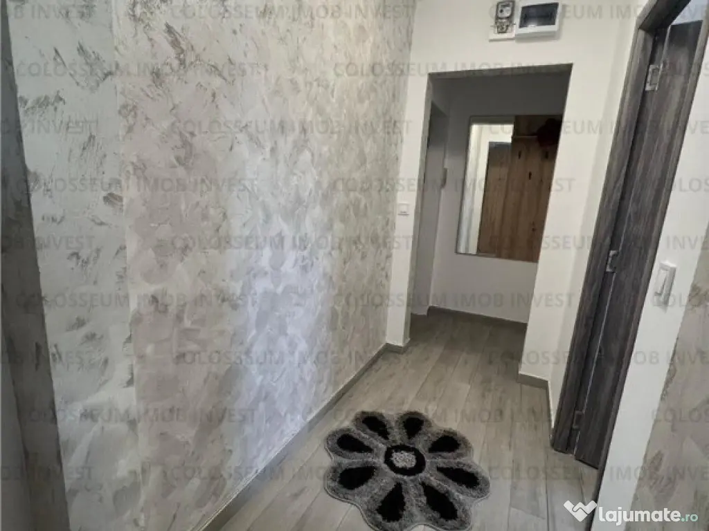 Apartament 2 camere, semidecomandat - zona Tractorul