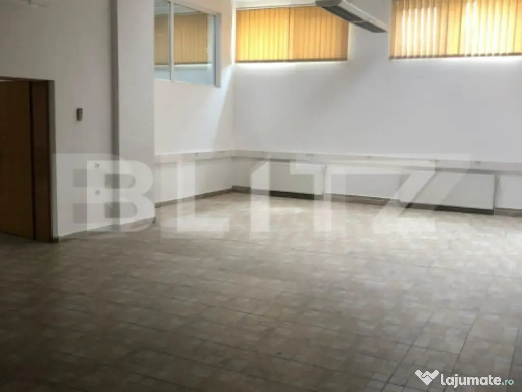 Cladire comerciala, 1101 mp, zona Spitalul Judetean