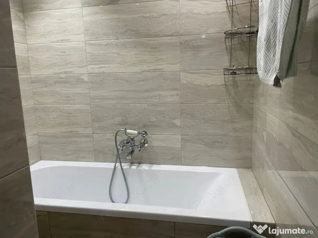 Garsoniera in zona Baba Novac