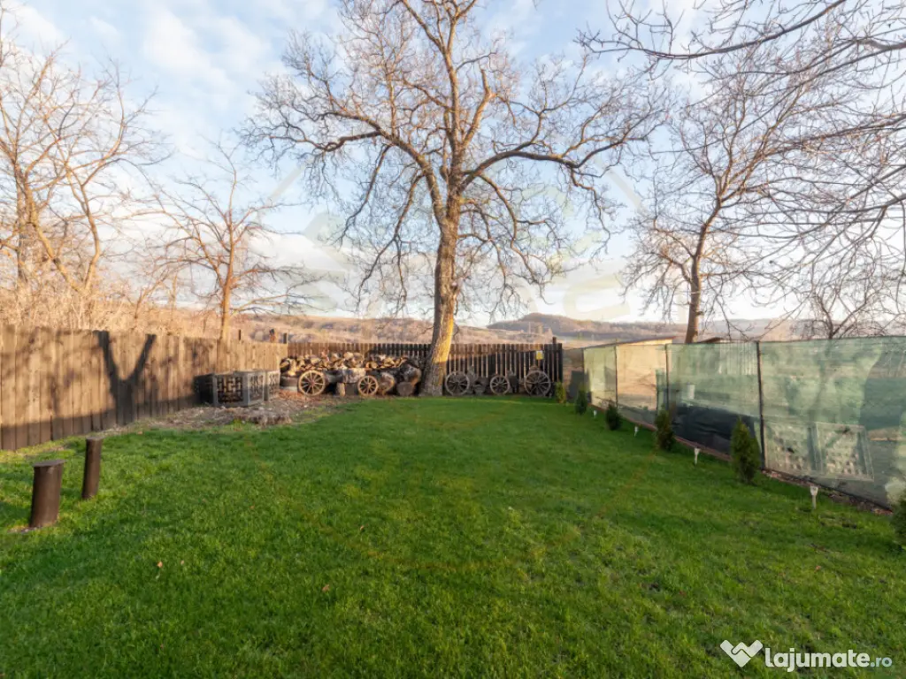 Casă- garaj - teren- Câmpulung Muscel Jud Argeș!