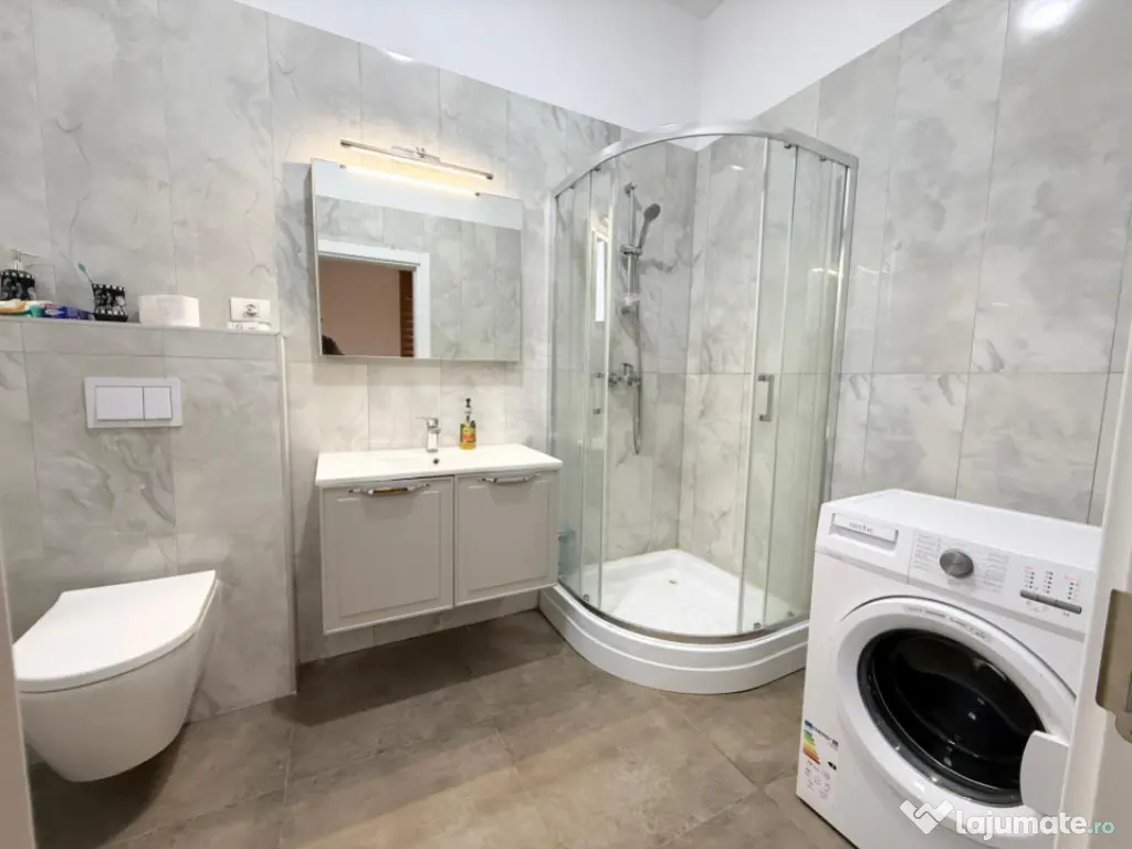 Oportunitate de Investiție – Casă Duplex în Complexul R 