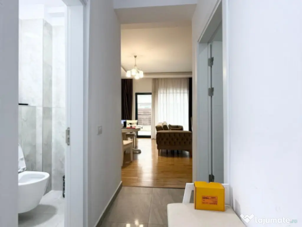 Oportunitate de Investiție – Casă Duplex în Complexul R 