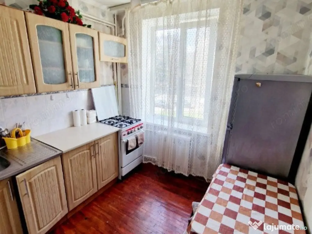 Garsoniera zona Lujerului