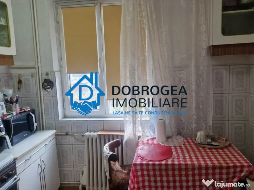 ULTRACENTRAL-2 CAMERE SEMIDECOMANDAT , ETAJ 3