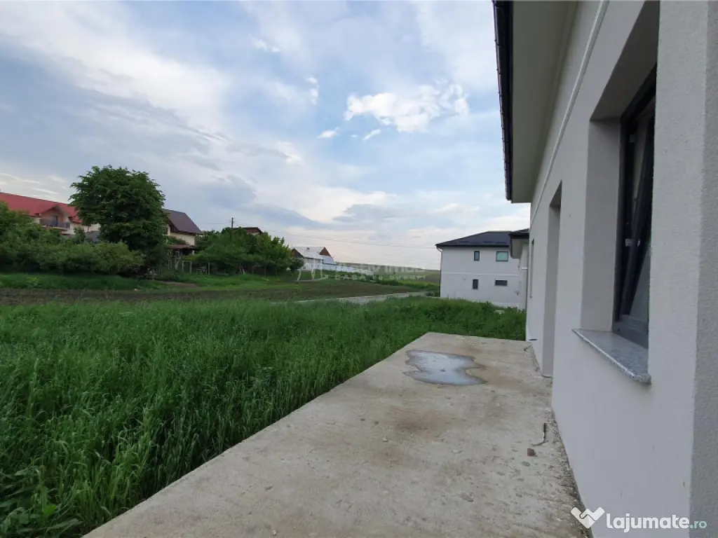 Casa individuala - 450 mp teren - 250 mp utili - Moara 