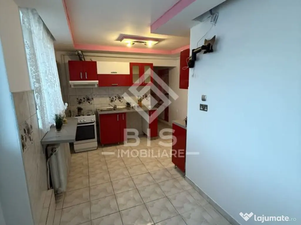 Apartment 2 camere decomandat strada Octavian Goga 