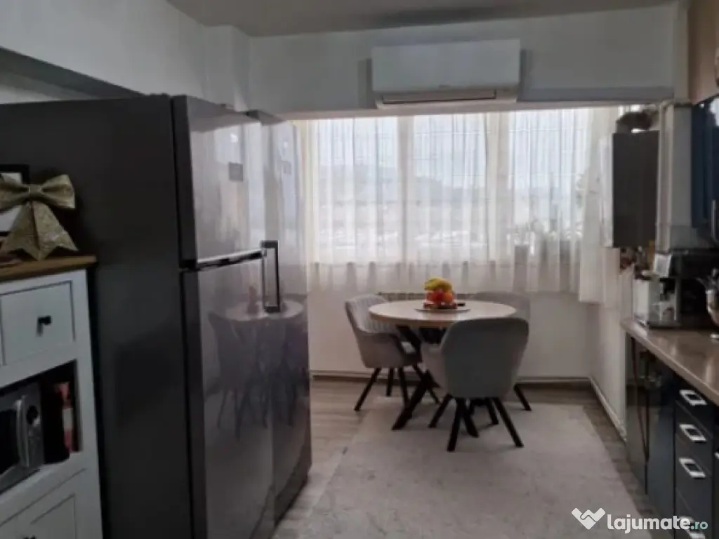 Apartament 2 camere, decomandat - zona Astra