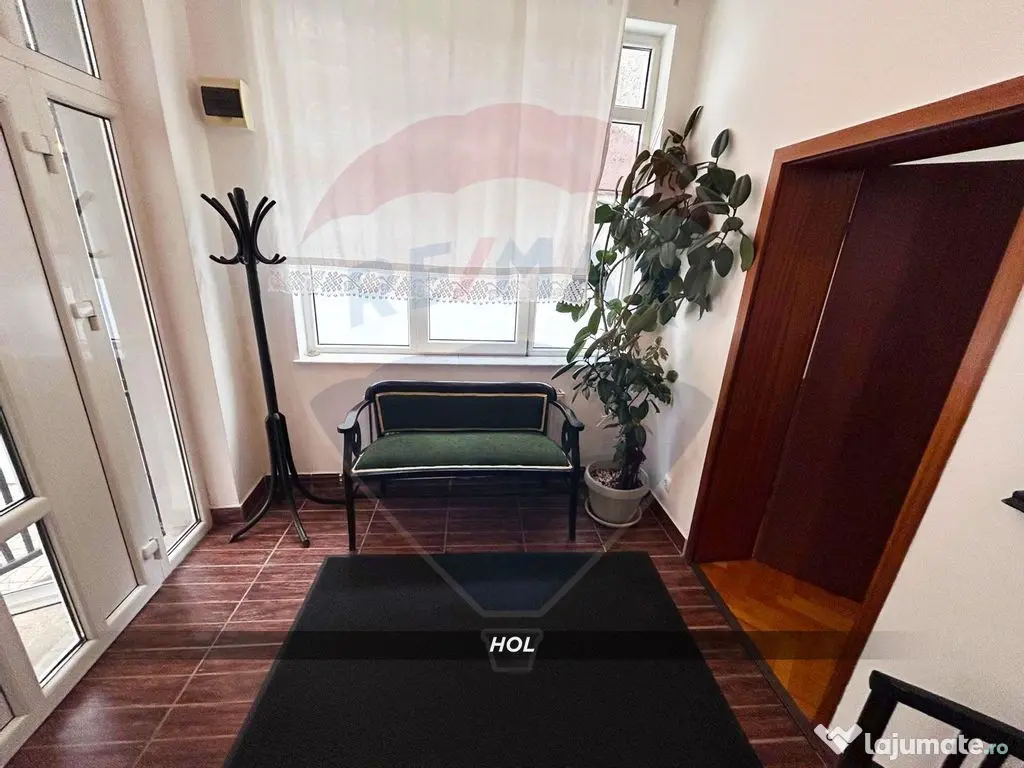 Apartament cu 3 camere de inchiriat-Centru Istoric