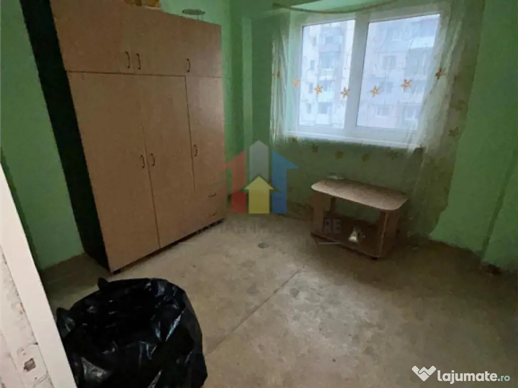 SUPER PRET! 2 camere, etaj intermediar, bloc cu lift, Viziru