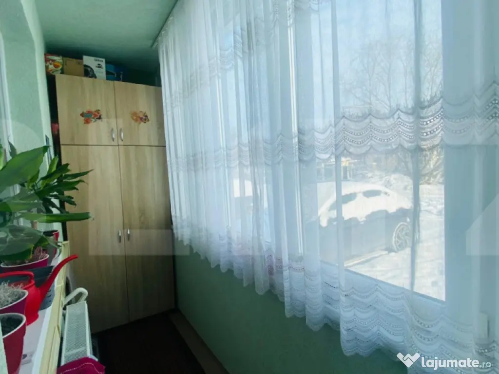 Apartment 3 camere parter langa scoala Giroc