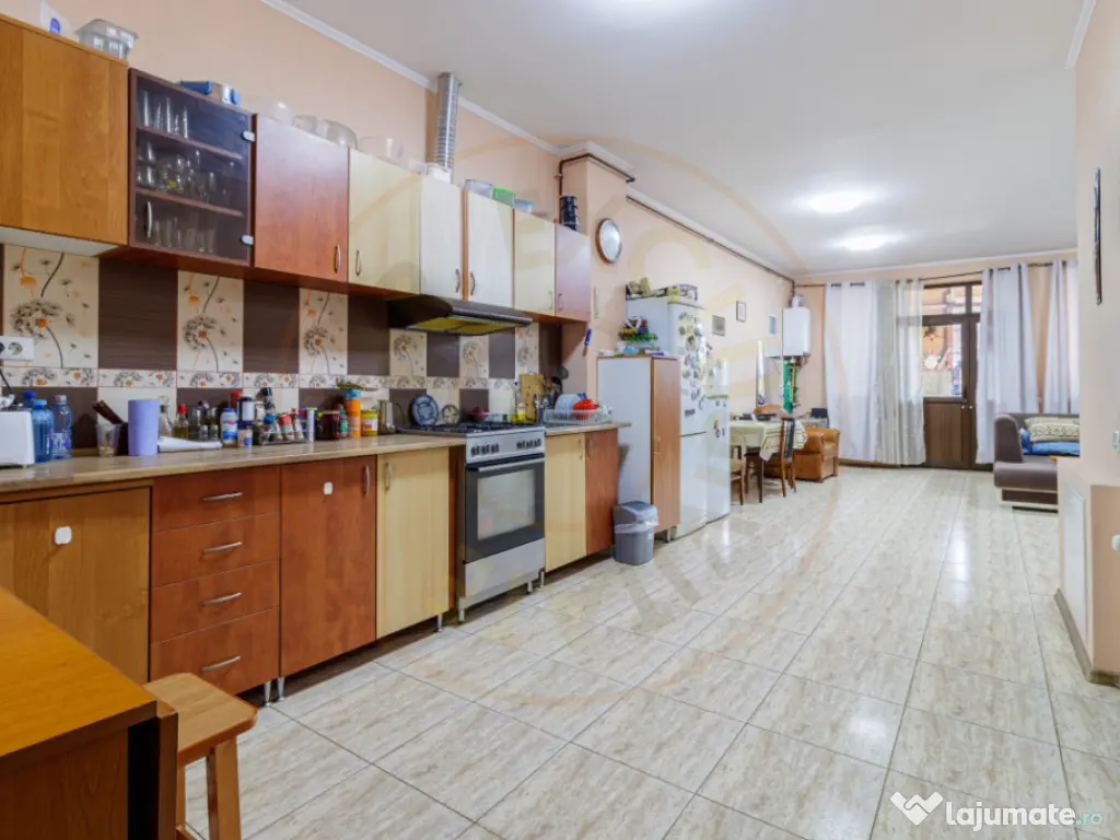 Casa Voluntari Spatioasa 300mp utili 