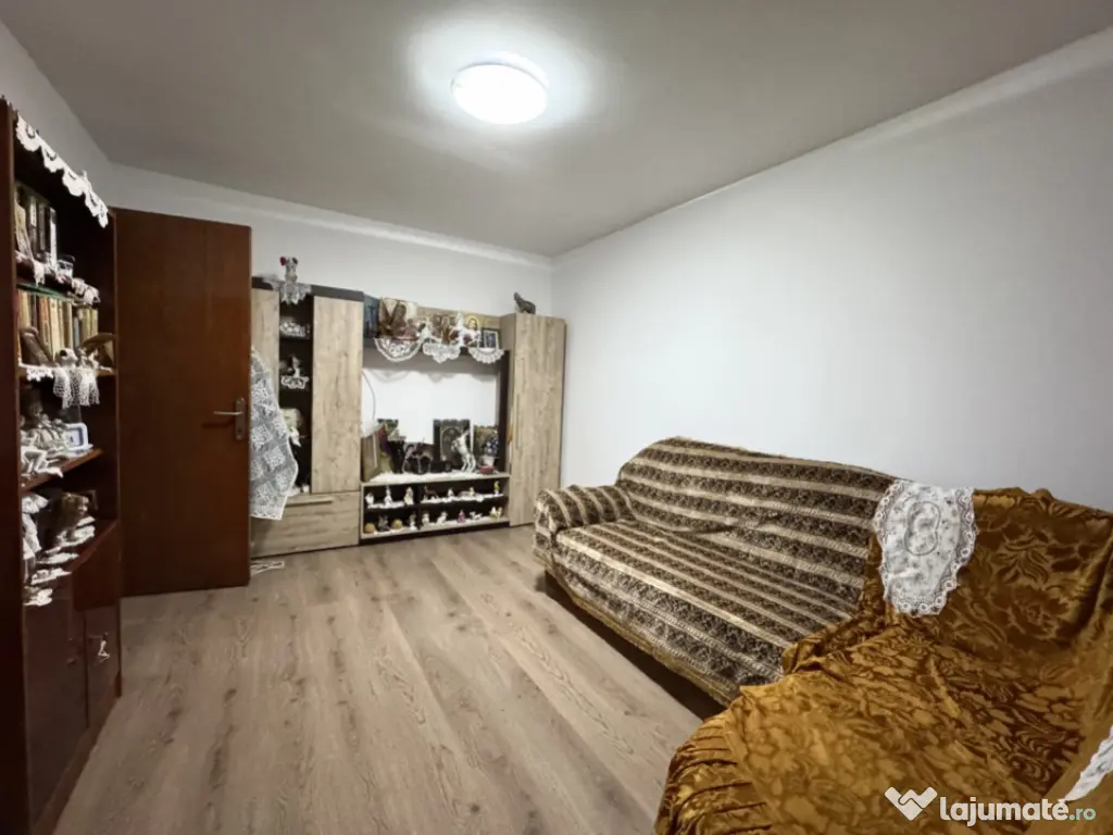Apartament 2 camere renovat | Metrou | mobilat si utilat 