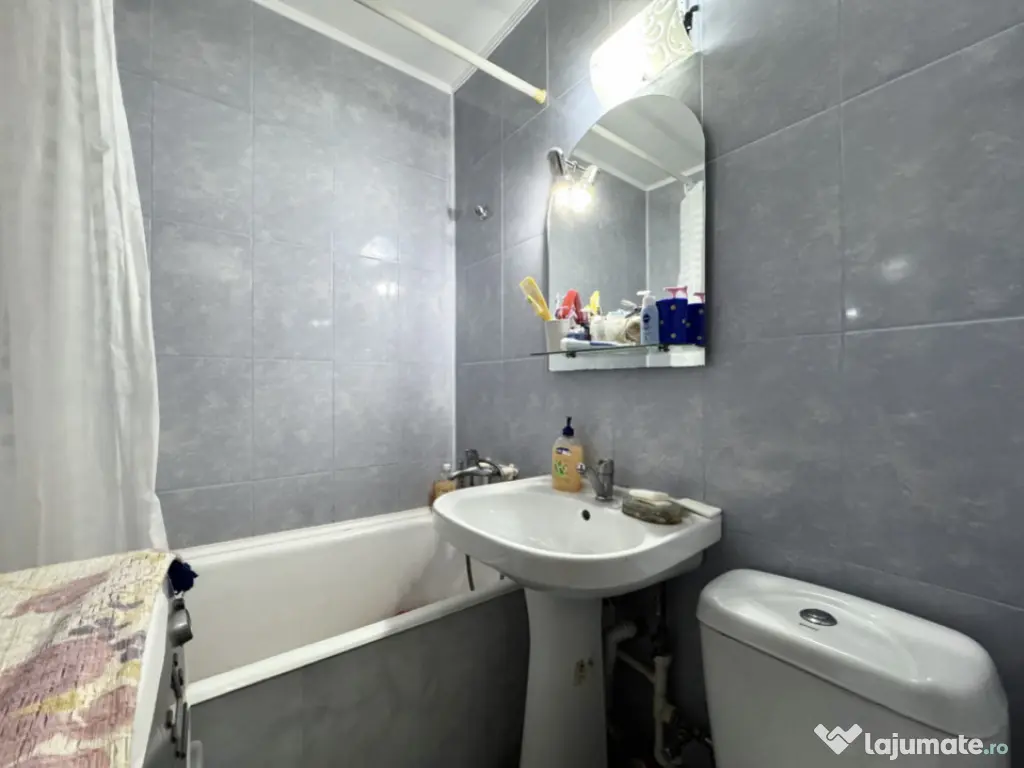 Apartament 2 camere renovat | Metrou | mobilat si utilat 