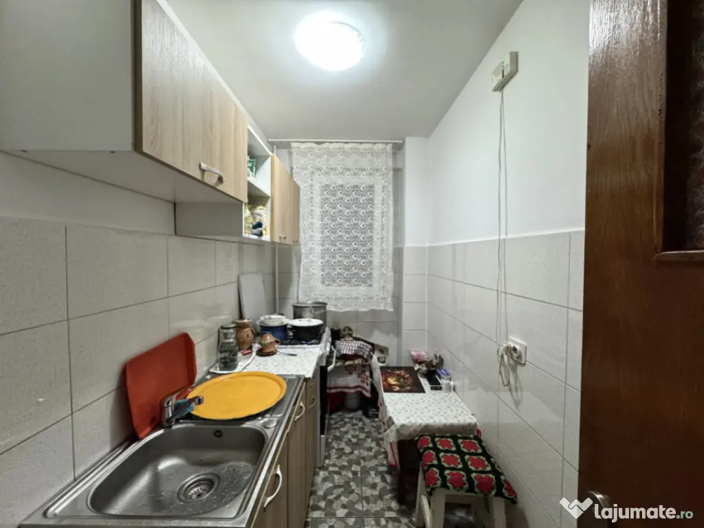 Apartament 2 camere renovat | Metrou | mobilat si utilat 
