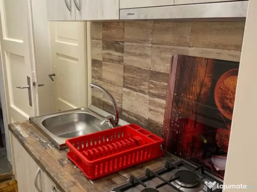 Garsoniera spatioasa zona Centrala 