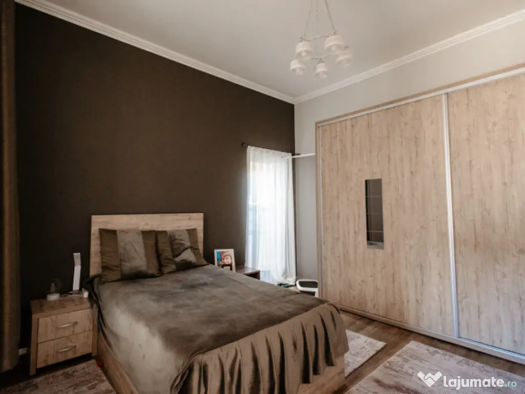 Casa spatioasa cu 482mp teren zona Sirul Canonicilor 