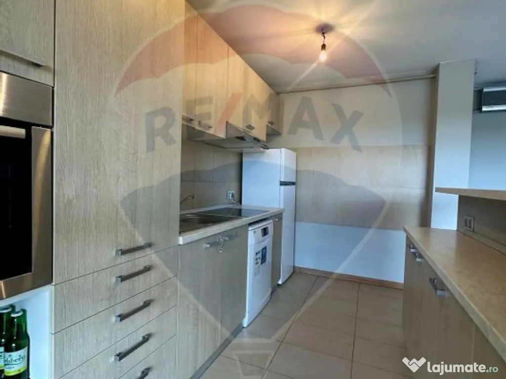 De vanzare apart. 3 cam, pe malul Lacului Snagov , comisi... 