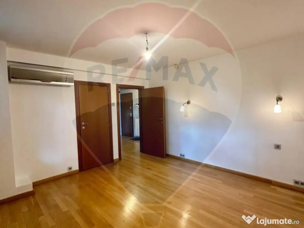 De vanzare apart. 3 cam, pe malul Lacului Snagov , comisi... 