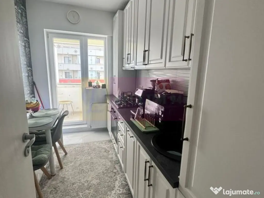 Apartament 3 camere 77mp Metrou Aparatorii Patriei 
