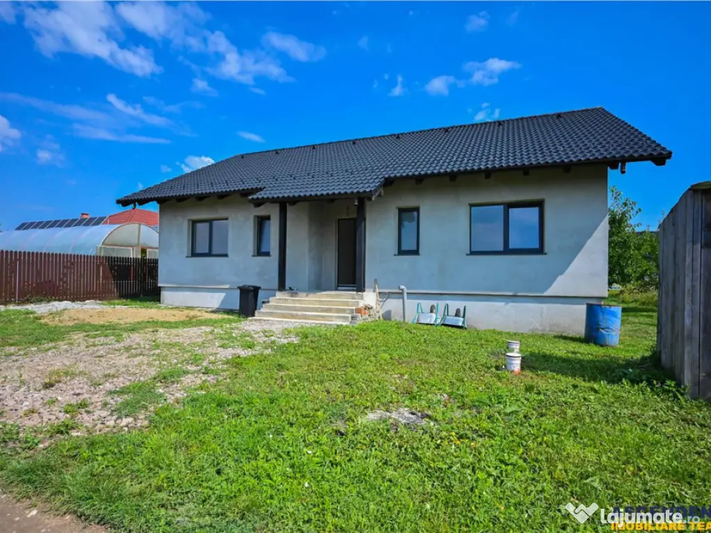 Casa noua pe parter,salon generos,terasa, pod mansardabil,te