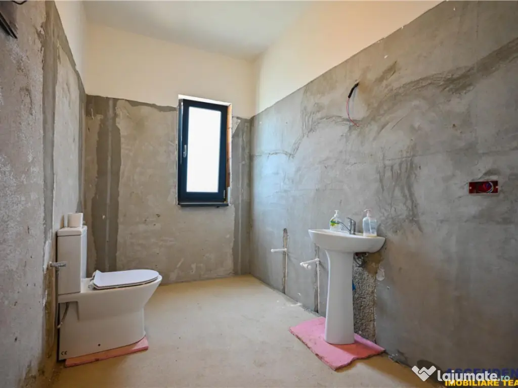 Casa noua pe parter,salon generos,terasa, pod mansardabil,te