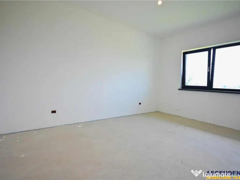 Casa noua pe parter,salon generos,terasa, pod mansardabil,te