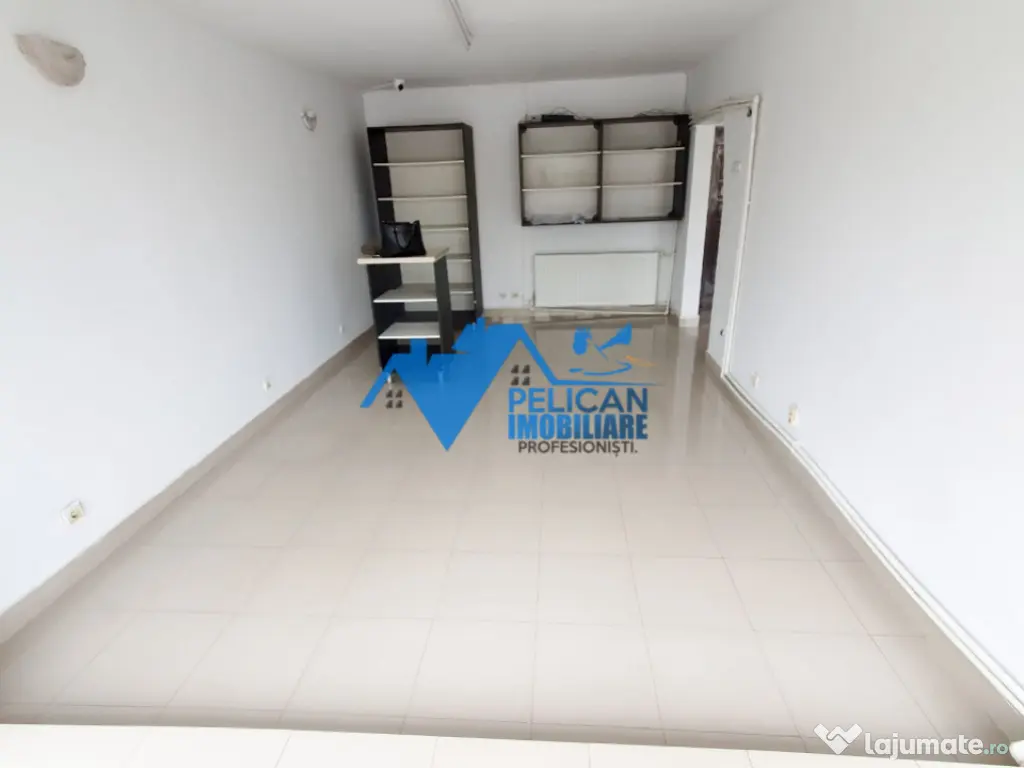 Zona Pelican, 2 camere, de locuit sau spatiu comercial 