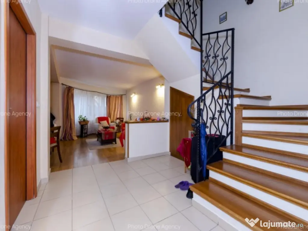 Duplex confortabil la Pădure-Rosu, 273 mp construiti, 199 m